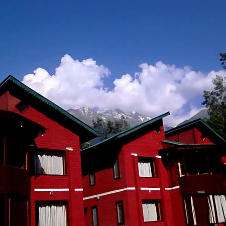 The Pinus Resort Pahalgam Exterior photo
