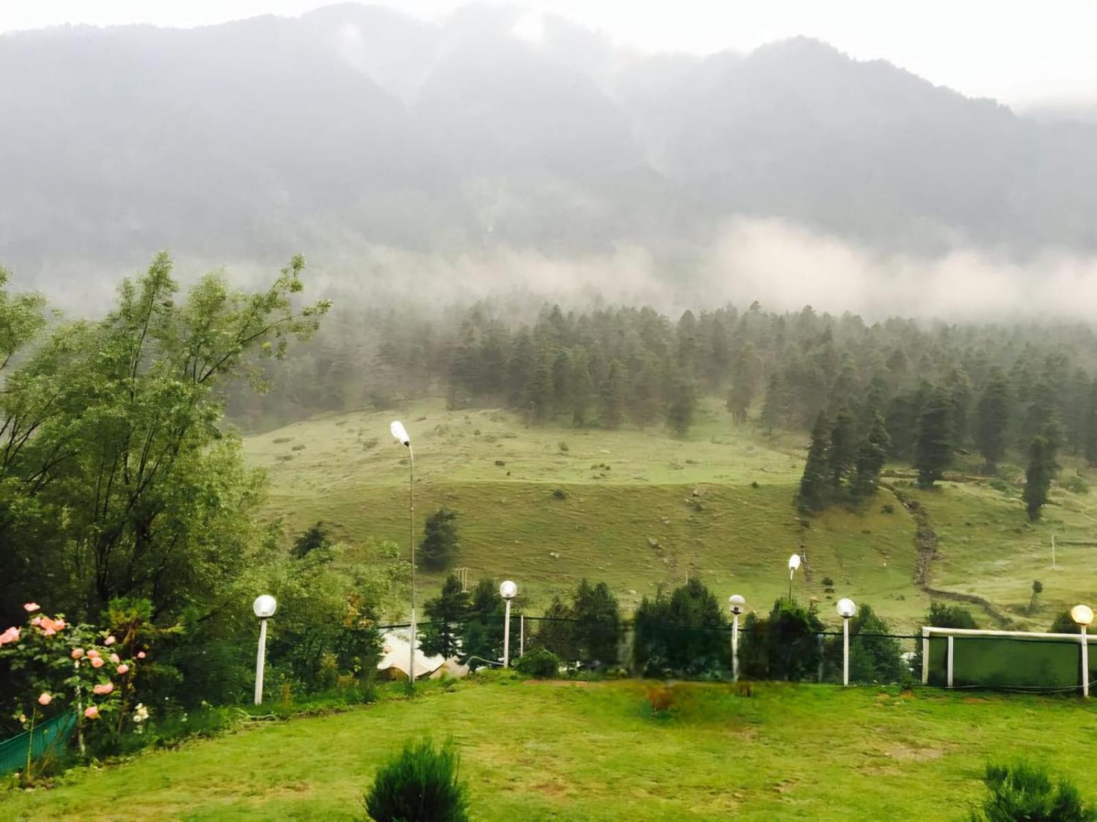 The Pinus Resort Pahalgam Exterior photo